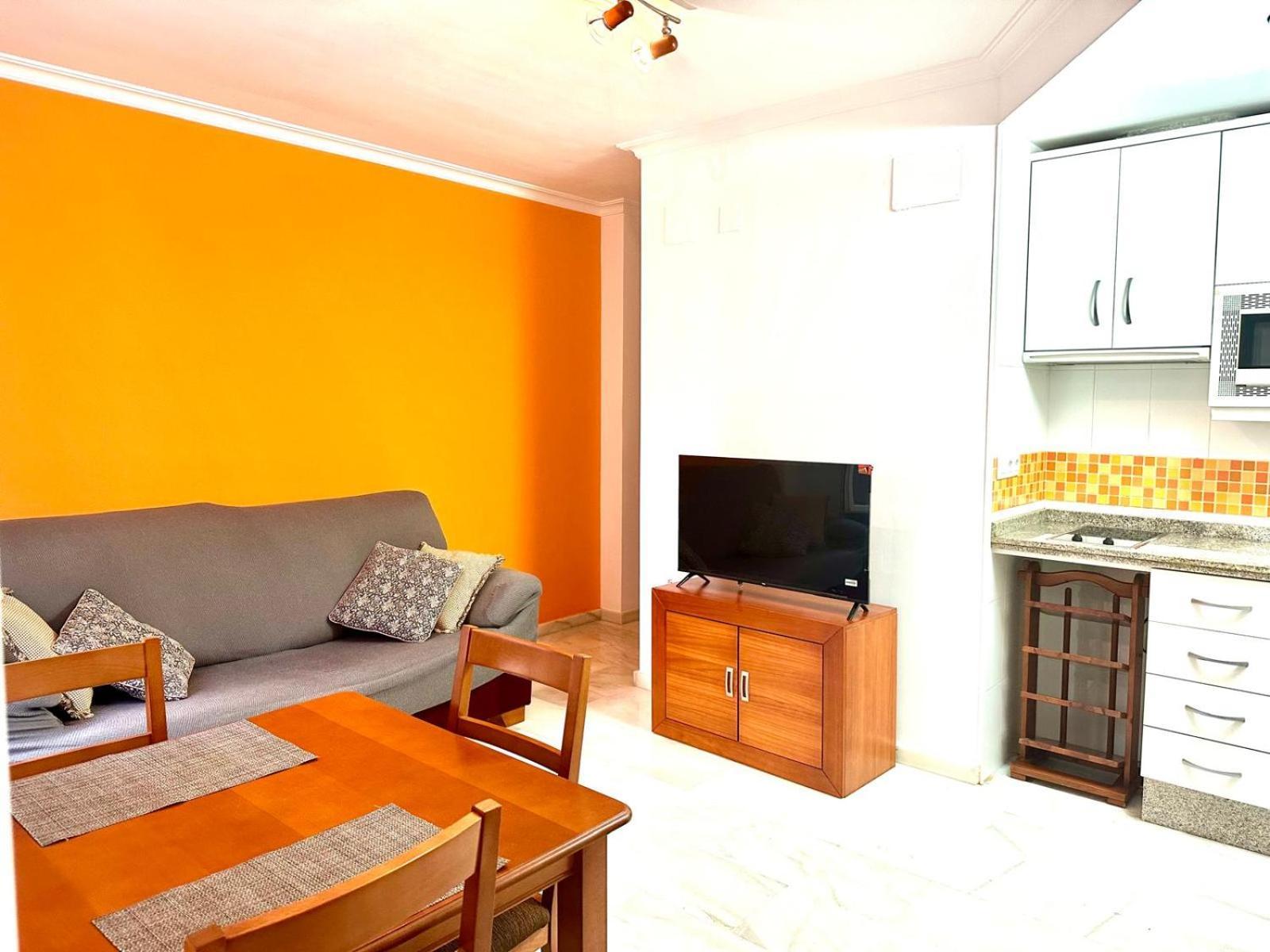 2 Min Centro Y Playa Calle Independencia 푸엔히롤라 외부 사진